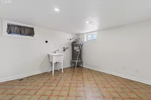 6907 N Maryland Ave, Portland, OR 97217 - Photo 34