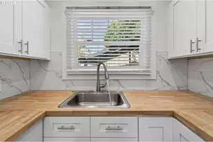 6907 N Maryland Ave, Portland, OR 97217 - Photo 14