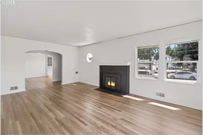 6907 N Maryland Ave, Portland, OR 97217 - Photo 6