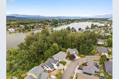 3902 NE 203rd Ave, Fairview, OR 97024 - Photo 4