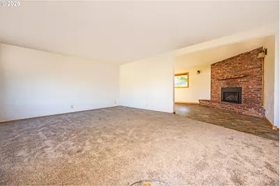 91404 N Coburg Rd, Eugene, OR 97408 - Photo 6
