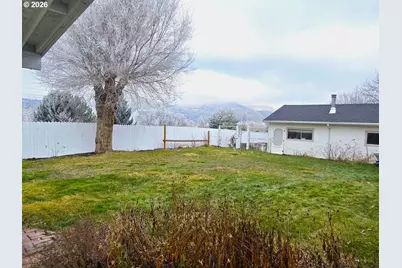 633 SE Hillcrest Rd, John Day, OR 97845 - Photo 12