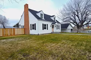 633 SE Hillcrest Rd, John Day, OR 97845 - Photo 2