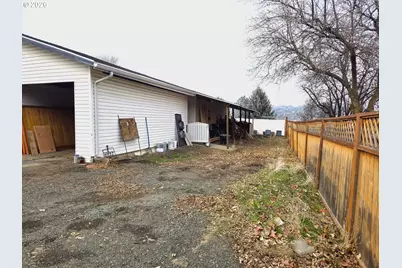 633 SE Hillcrest Rd, John Day, OR 97845 - Photo 8