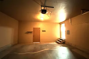 1804 NE Todd St, Roseburg, OR 97470 - Photo 18