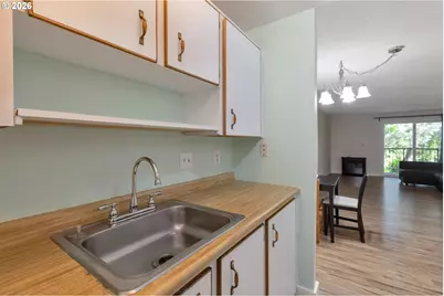 12614 NW Barnes Rd #10, Portland, OR 97229 - Photo 10