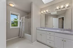 9595 NW Maring Dr, Portland, OR 97229 - Photo 32