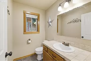 2495 Stoneway Ct, Salem, OR 97304 - Photo 18