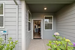 8032 SE Butternut Creek Pkwy, Hillsboro, OR 97123 - Photo 2