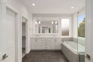 5895 NW 132nd Ave, Portland, OR 97229 - Photo 10