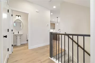 2947 NW 114th Ter, Portland, OR 97229 - Photo 4