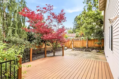 12083 NW Blackhawk Dr, Portland, OR 97229 - Photo 32