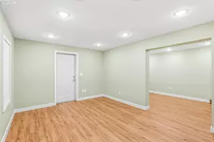 12083 NW Blackhawk Dr, Portland, OR 97229 - Photo 26