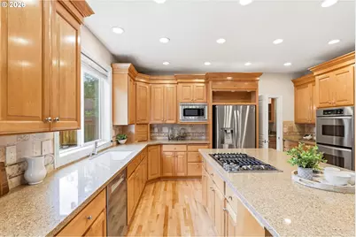 12083 NW Blackhawk Dr, Portland, OR 97229 - Photo 6