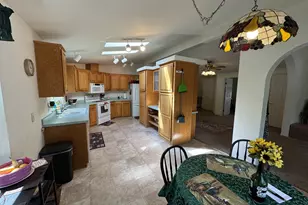307 Manzanita Dr, Florence, OR 97439 - Photo 8