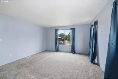 5268 Forsythia Dr, Springfield, OR 97478 - Photo 16