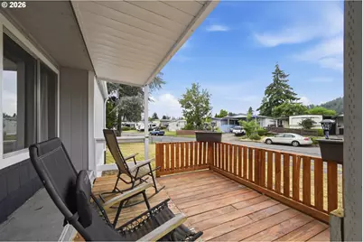 5268 Forsythia Dr, Springfield, OR 97478 - Photo 2