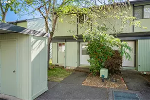 1551 Fetters Loop, Eugene, OR 97402 - Photo 2