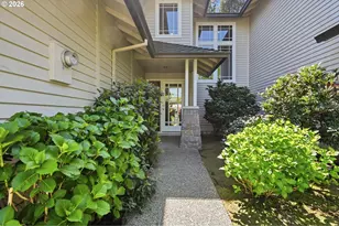 22215 Chelan Loop, West Linn, OR 97068 - Photo 2