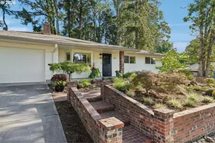 11255 SW Timberline Dr, Beaverton, OR 97008 - Photo 2