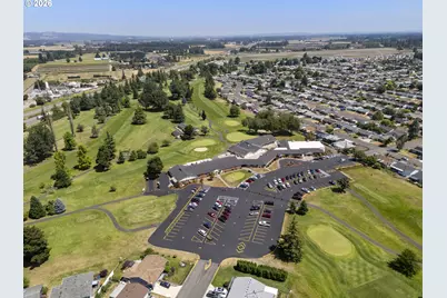 2049 W Hayes St, Woodburn, OR 97071 - Photo 28