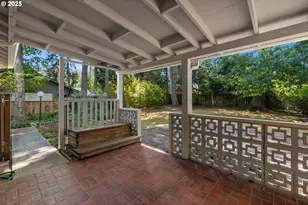 9355 SW Jamieson Rd, Beaverton, OR 97005 - Photo 40