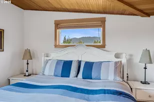 8916 Pelican Ln, Manzanita, OR 97130 - Photo 18