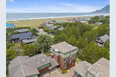 8916 Pelican Ln #4, Manzanita, OR 97130 - Photo 2