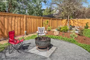 8705 SW 75th Ave, Portland, OR 97223 - Photo 6