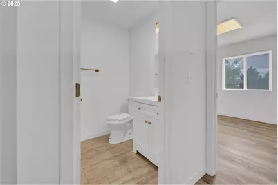 4070 Barger Dr, Eugene, OR 97402 - Photo 14