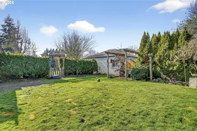 215 May St, Mount Angel, OR 97362 - Photo 34