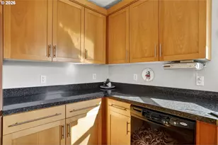 215 May St, Mount Angel, OR 97362 - Photo 18