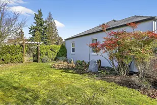 215 May St, Mount Angel, OR 97362 - Photo 4