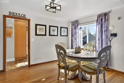 215 May St, Mount Angel, OR 97362 - Photo 12