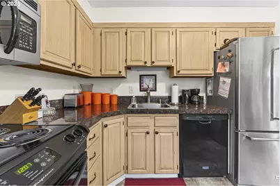 10960 SW Meadowbrook Dr #10, Tigard, OR 97224 - Photo 12