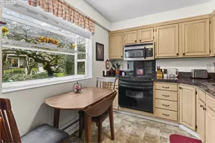 10960 SW Meadowbrook Dr, Tigard, OR 97224 - Photo 10