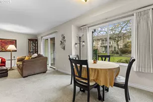 10960 SW Meadowbrook Dr, Tigard, OR 97224 - Photo 16