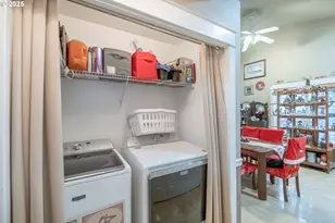 920 Filbert St, Brownsville, OR 97327 - Photo 14