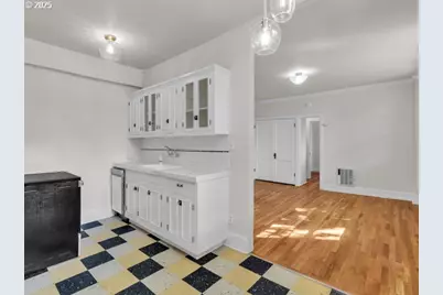 20 NW 16th Ave #8, Portland, OR 97209 - Photo 10