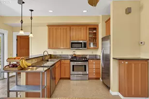 499 1st St, Maupin, OR 97037 - Photo 10