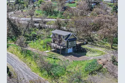 499 1st St, Maupin, OR 97037 - Photo 30