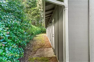 1942 SW Galley Ct, Lincoln City, OR 97367 - Photo 32