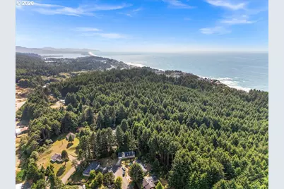 1942 SW Galley Ct, Lincoln City, OR 97367 - Photo 36