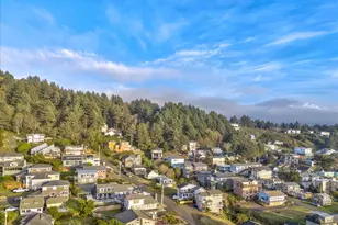 1942 SW Galley Ct, Lincoln City, OR 97367 - Photo 42