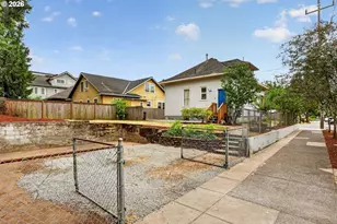 4836 N Albina Ave, Portland, OR 97217 - Photo 34