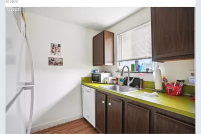 9622 SE Foster Rd, Portland, OR 97266 - Photo 12