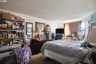 9622 SE Foster Rd, Portland, OR 97266 - Photo 4