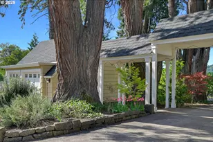 27730 Erickson Rd, Eugene, OR 97402 - Photo 34