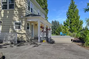 27730 Erickson Rd, Eugene, OR 97402 - Photo 32