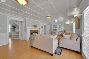 27730 Erickson Rd, Eugene, OR 97402 - Photo 14